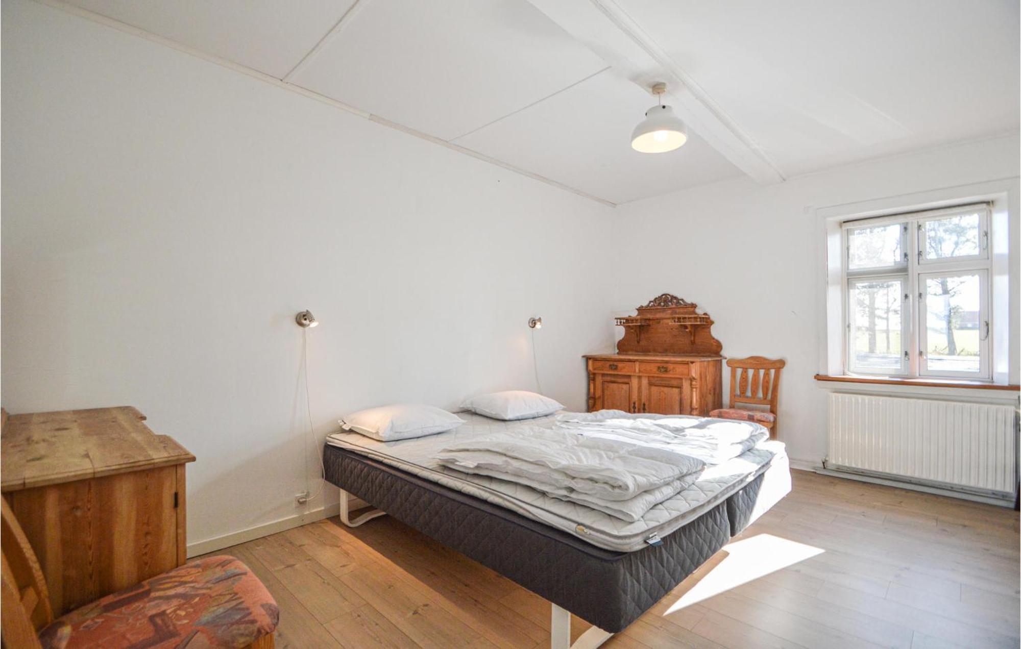 Awesome Home In Bredebro With Kitchen Ballum 외부 사진