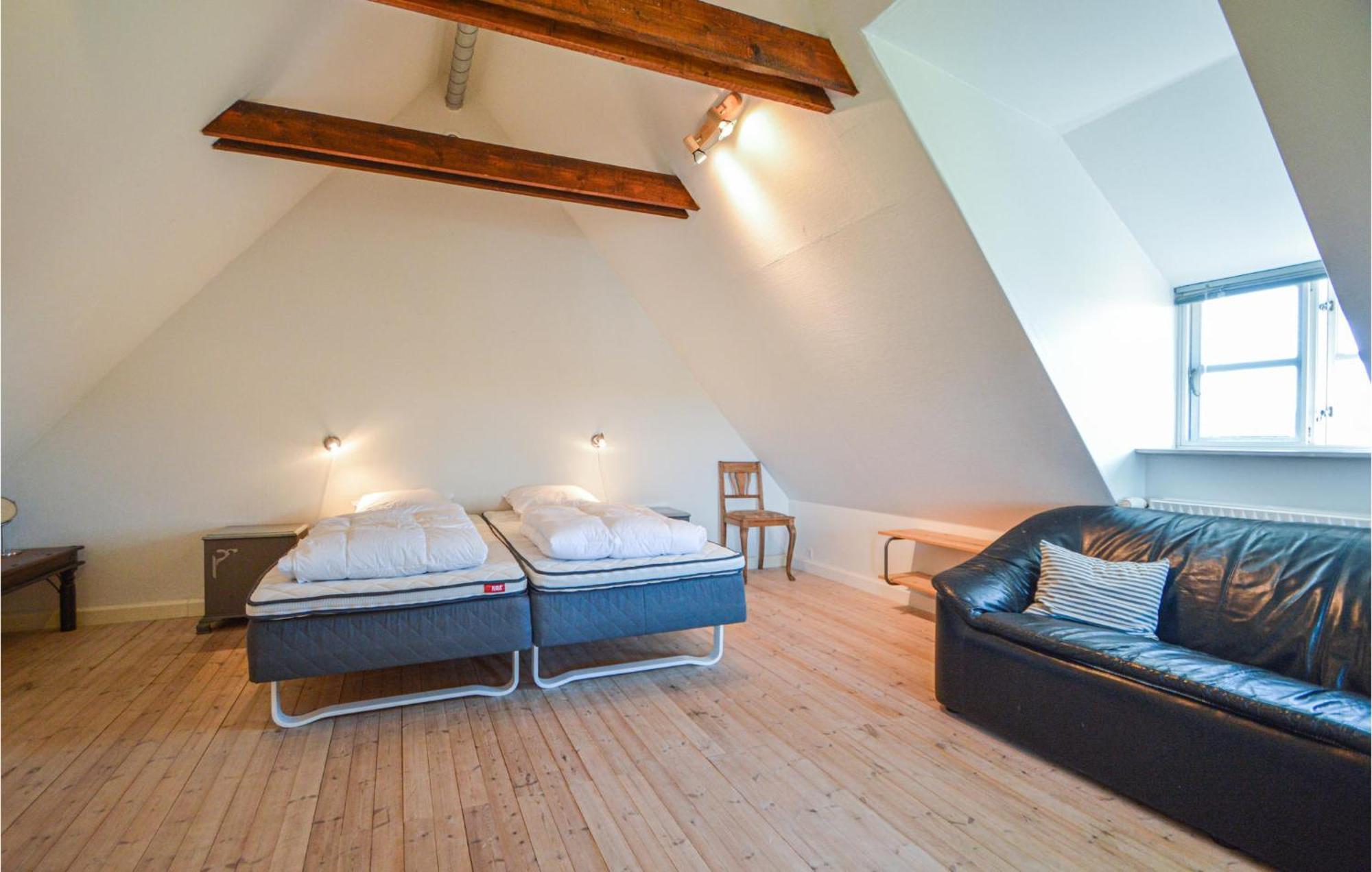 Awesome Home In Bredebro With Kitchen Ballum 외부 사진