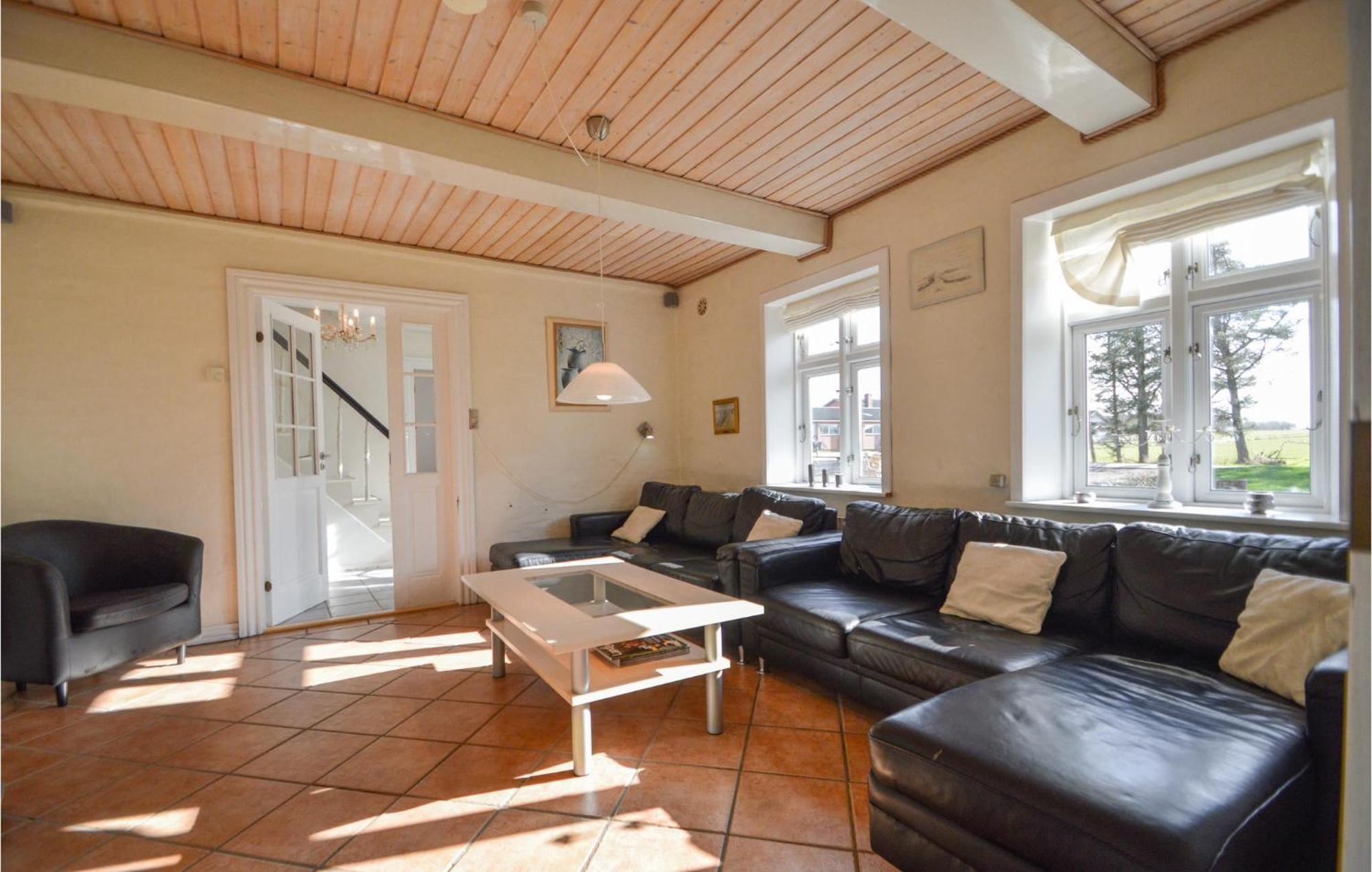 Awesome Home In Bredebro With Kitchen Ballum 외부 사진