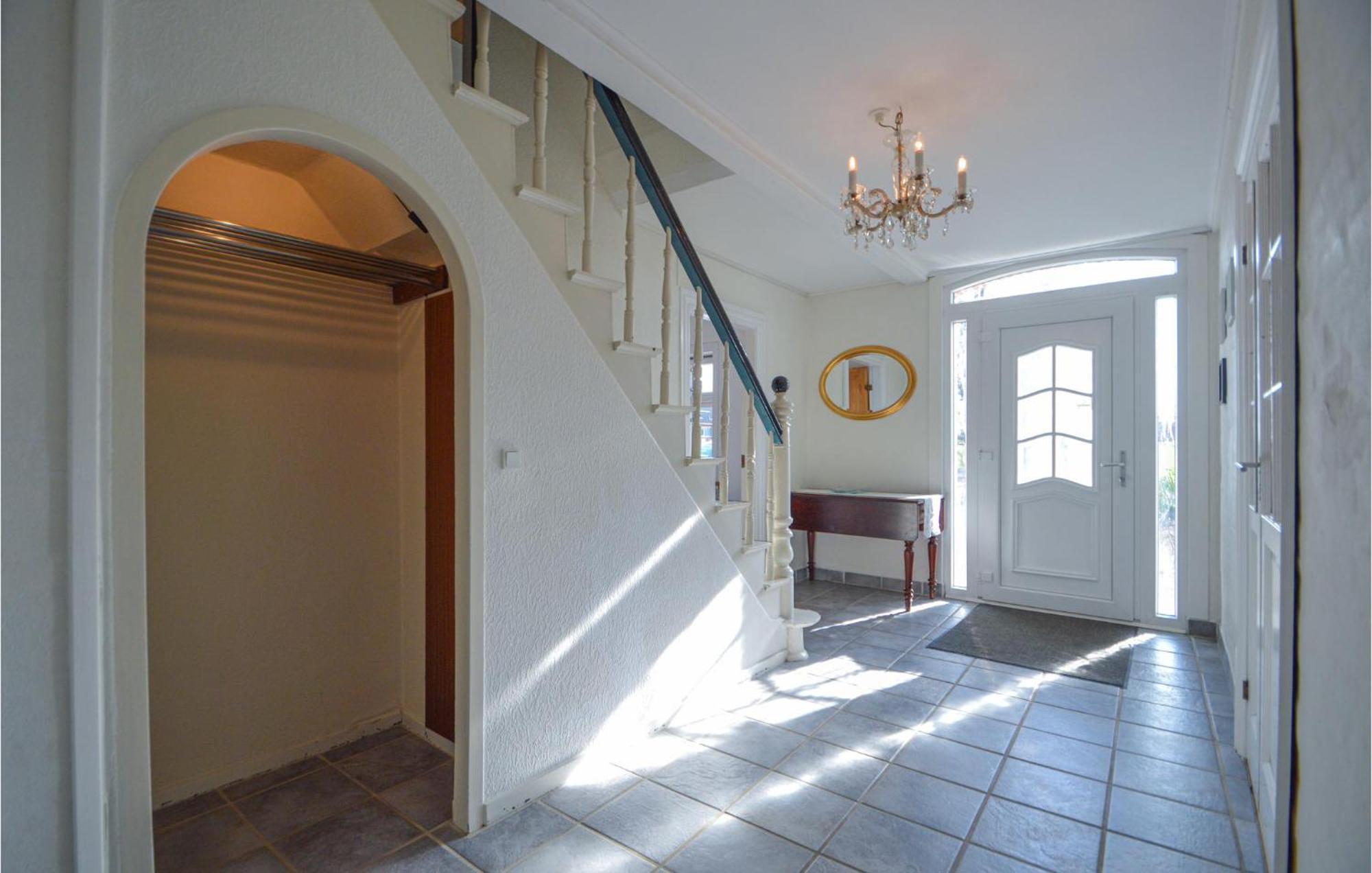 Awesome Home In Bredebro With Kitchen Ballum 외부 사진