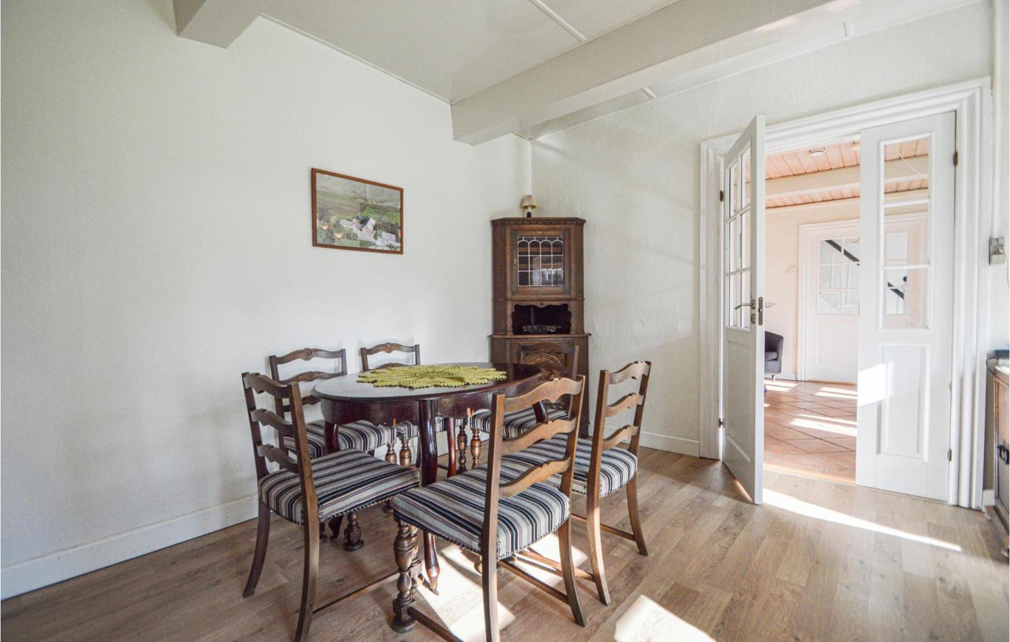 Awesome Home In Bredebro With Kitchen Ballum 외부 사진